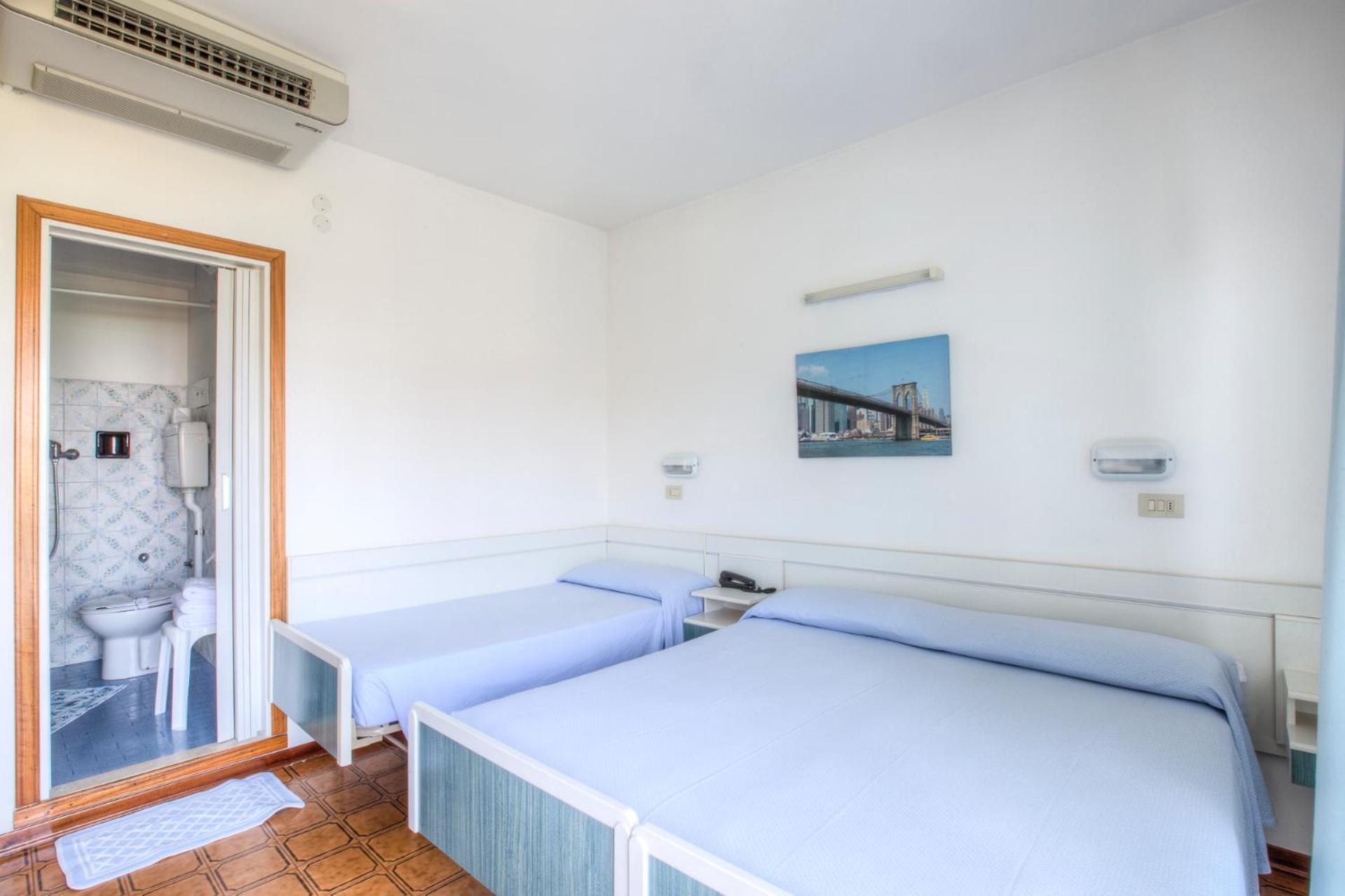 Hotel Taunus - Vista Mare Riccione Dış mekan fotoğraf